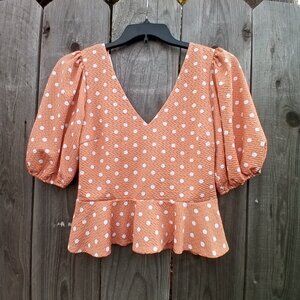 MERAKI TOP JUNIOR L ORANGE POLKA DOT PEPLUM PUFF SHORT SLEEVE KEYHOLE TIE BACK